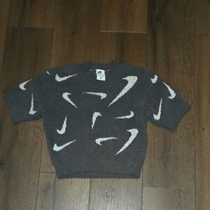 Nike Women's Charcoal and White Patterned Sweater